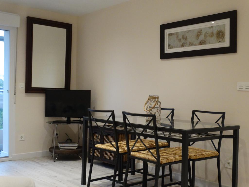 La Casa Del Marino Apartment Aviles Room photo